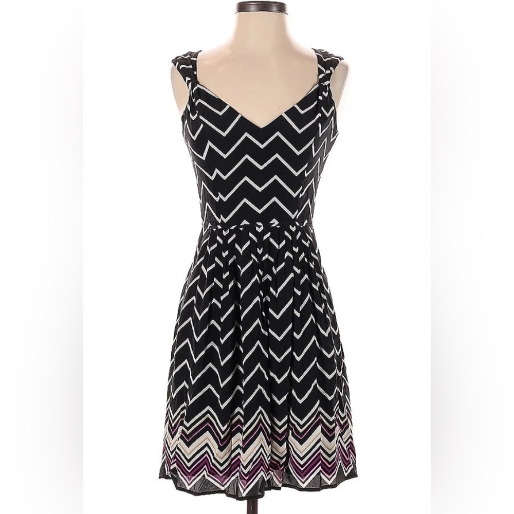White House Black Market Zigzag Dress